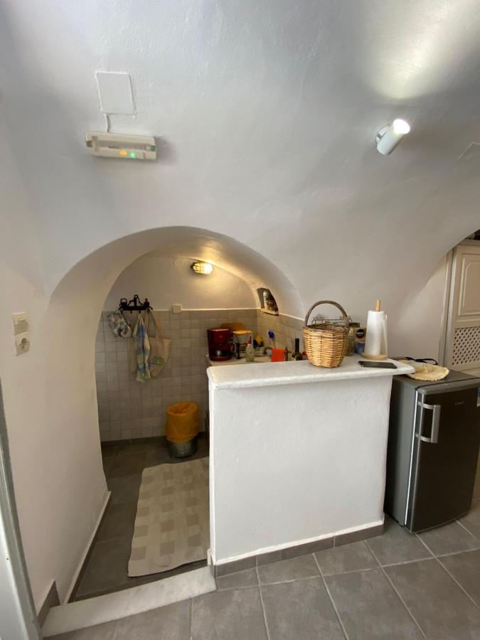 Cave House Martrona Villa Foinikiá Exterior photo
